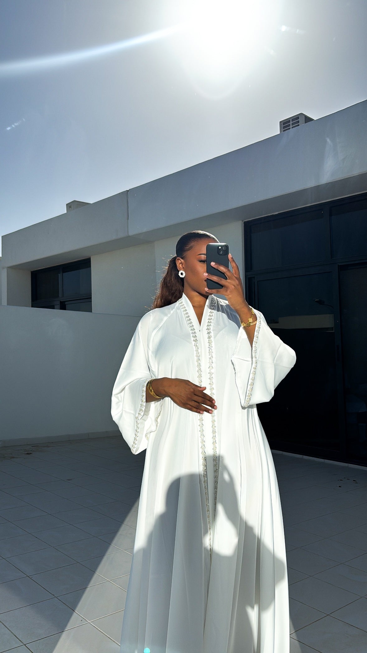 Abaya - Ezra