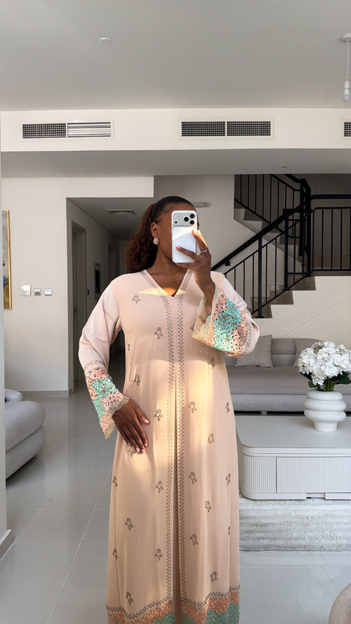 Abaya - Akira